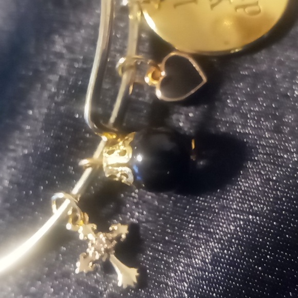 Inspirational bangle bracelets expandable gold tone with heart charms - Picture 2 of 5